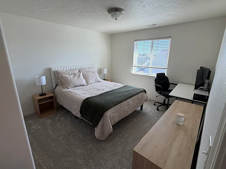 3577 SW Pumice Stone Ave — Photo 14