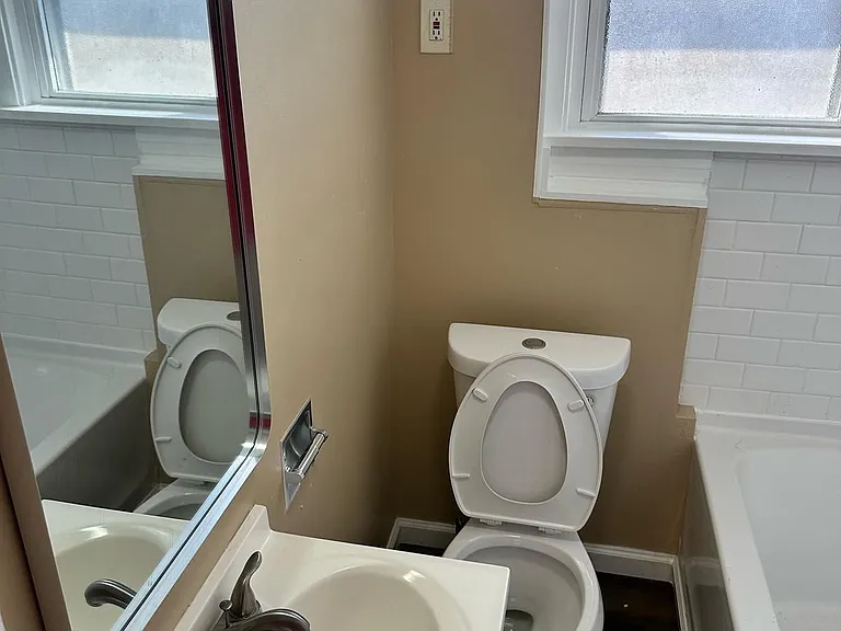 464 Grandview Ave — Photo 11