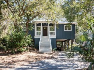 17 Sandcrab Ct, Isle Of Palms, SC 29451