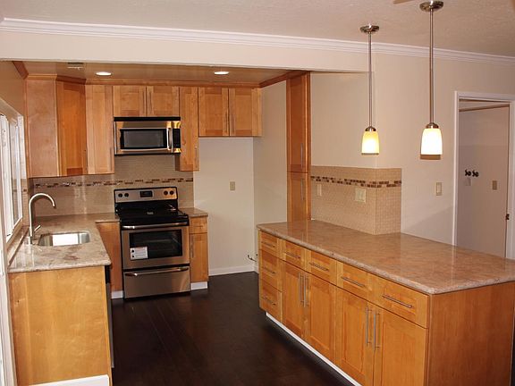 2nd image of 4550 Capitol Reef Ct