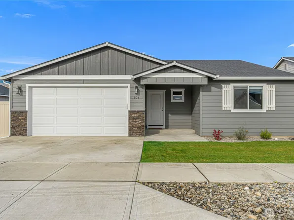 104 Salmon Drive, Wenatchee, WA 98801