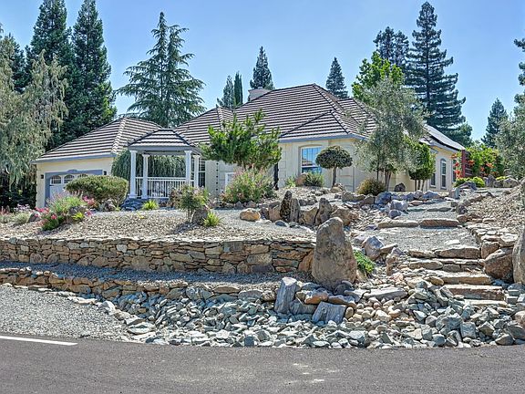 5th image of 525 Pine Valley Ct