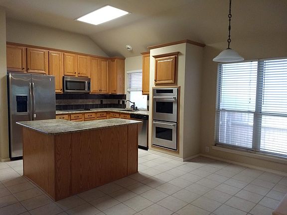 5th image of 2204 Aberdeen Ave