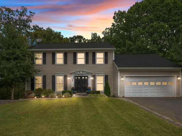 14982 Gold Post Ct, Centreville, VA 20121