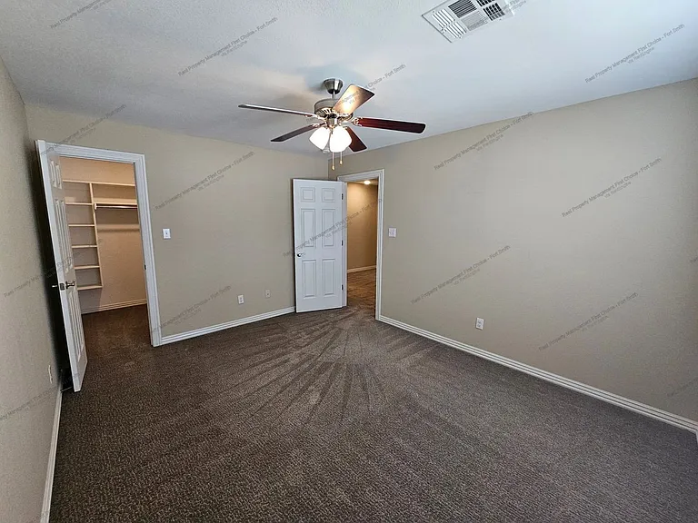 6615 Leightyn Ln — Photo 14