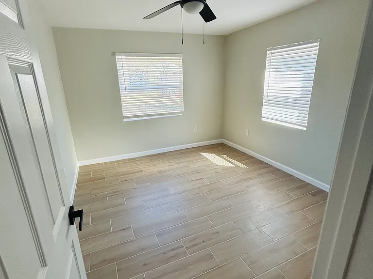 1145 Oakhill St #A — Photo 10