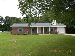 100 Laurel Ct, Newport, NC 28570