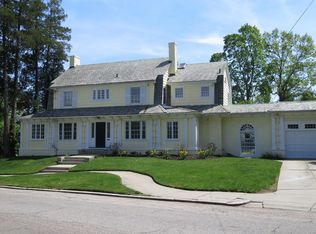 475 Rochambeau Ave, Providence, RI 02906