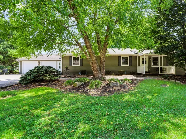 12415 Hoover Rd, Carmel, IN 46032
