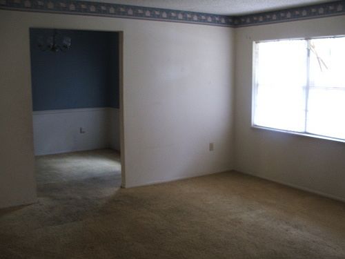 4th image of 135 Manseau Dr