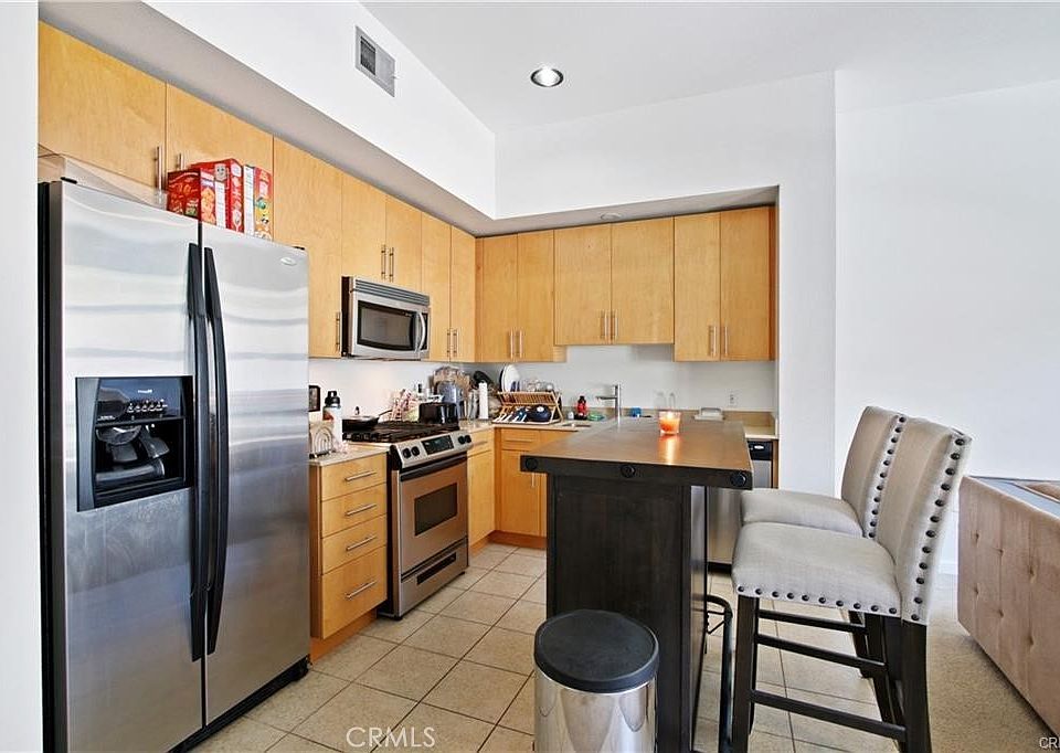 1st image of 133 The Promenade N Unit 304
