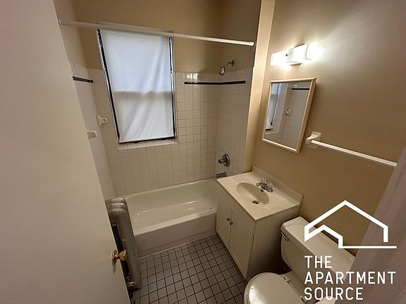 5th image of 7728 N Marshfield Ave APT 2B