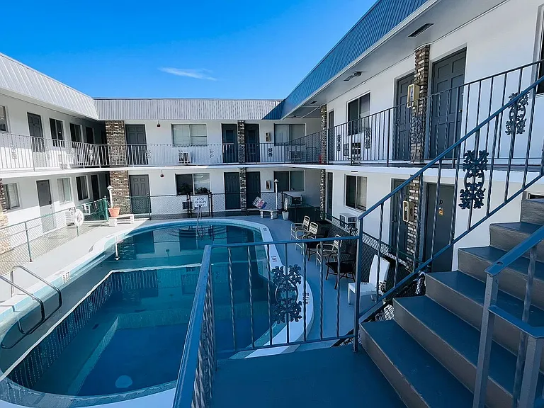 1958 McKinley St Hollywood, FL 33020 — Photo 1