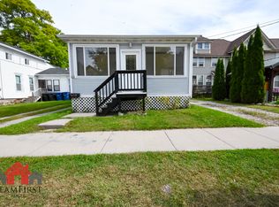 608 Central St, Oshkosh, WI 54901