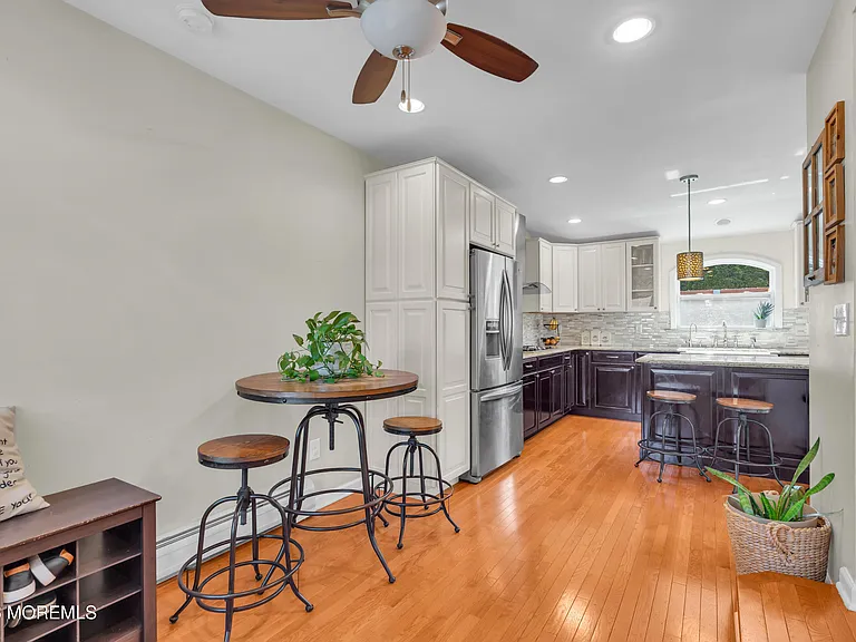 519 Ryeside Ave — Photo 12
