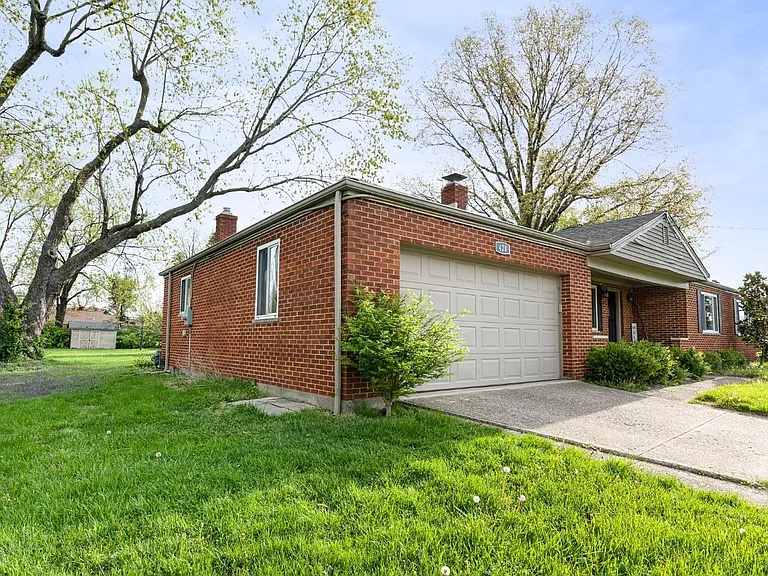 428 Kings Mills Rd — Photo 3