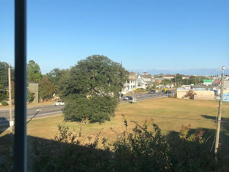 9641 14th Bay St — Photo 32