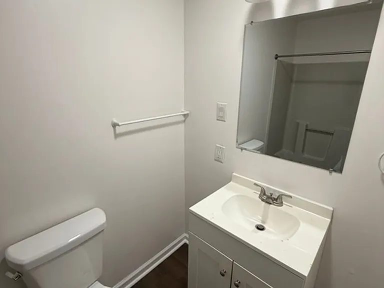 3241 Enka Hwy — Photo 7