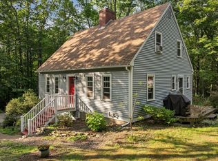 19 Earle Dr, Lee, NH 03861