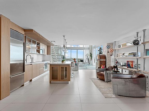 4th image of 1040 Biscayne Blvd APT 2101