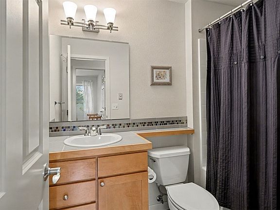5th image of 13211 97th Avenue E #301