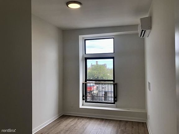 4th image of 804 N Broad St #C