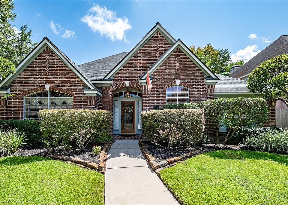 1st image of 3514 Valley Chase Dr