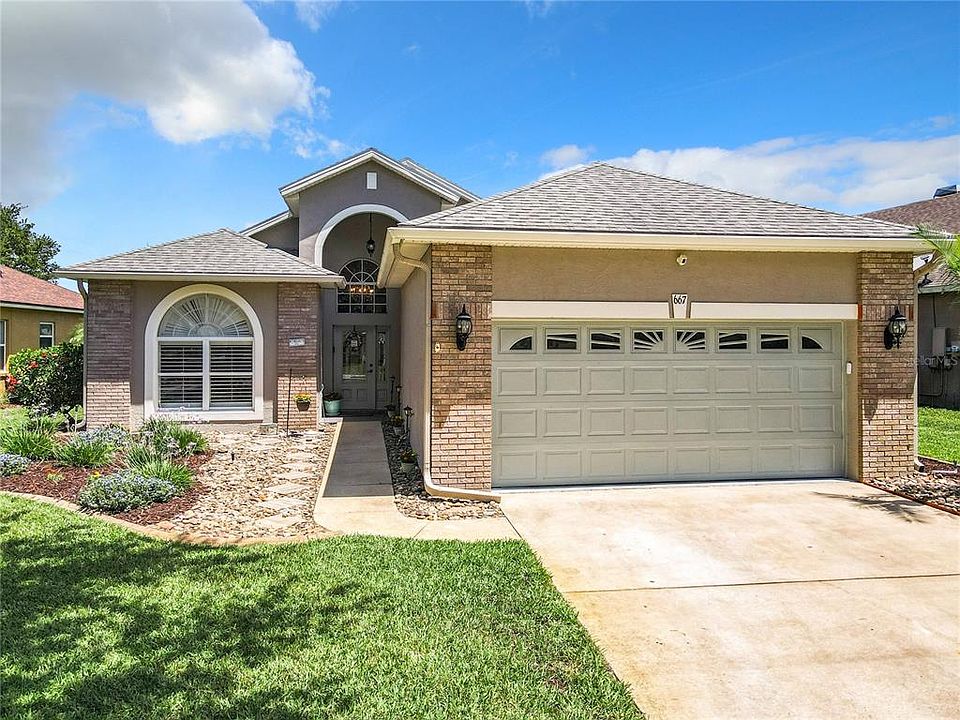 1st image of 667 Lakeworth Cir