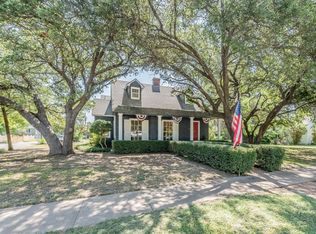 801 Prairie Ave, Cleburne, TX 76033