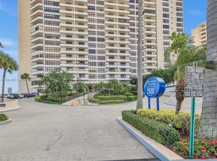 2500 Parkview Dr APT 310, Hallandale Beach, FL 33009