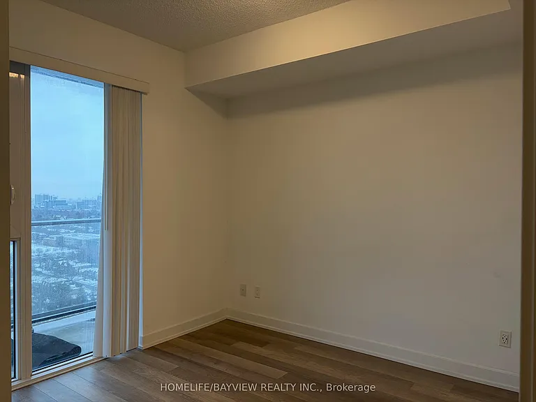 5180 Yonge St #2006 — Photo 11