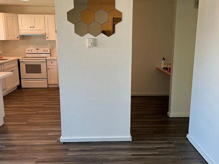 4-610 Moses Ln S #3 — Photo 6