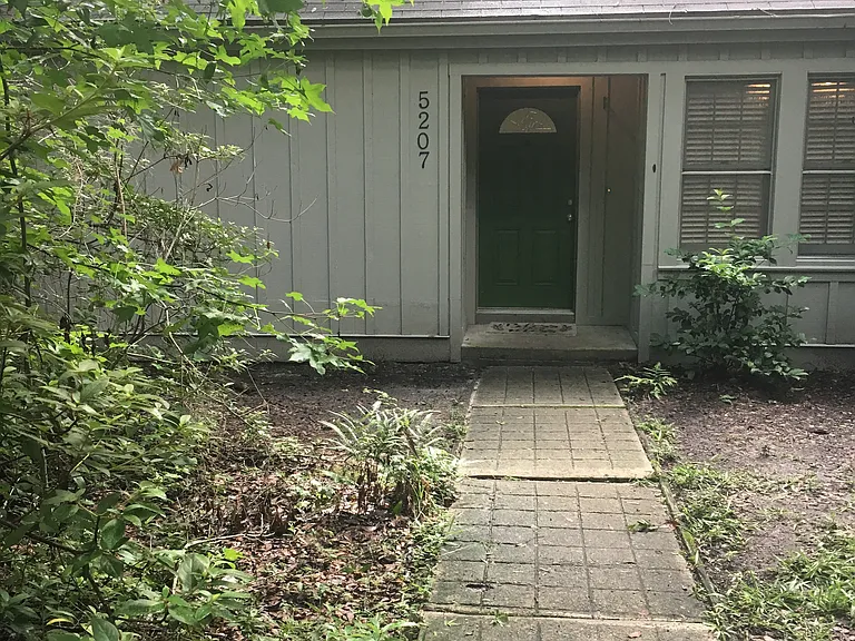 5207 SW 86th Ter — Photo 1