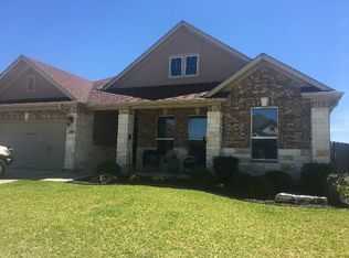 105 Sandstone Ct, Victoria, TX 77904