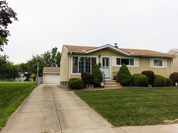 2nd image of 14398 Gallatin Blvd