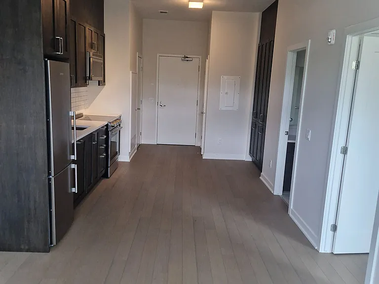 360 Deschatelets Ave #104 — Photo 8