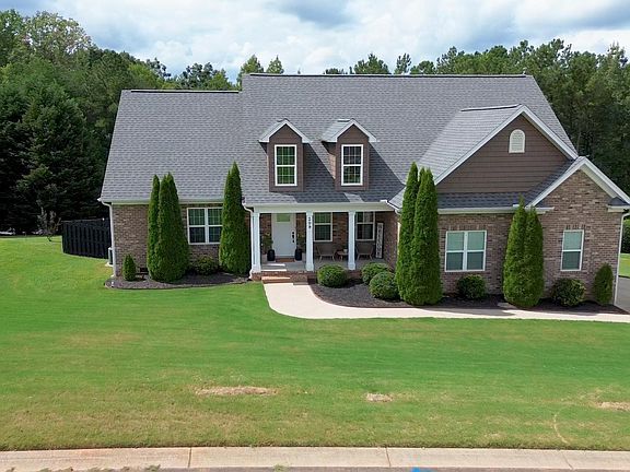 2nd image of 209 Nanie Myree Ln
