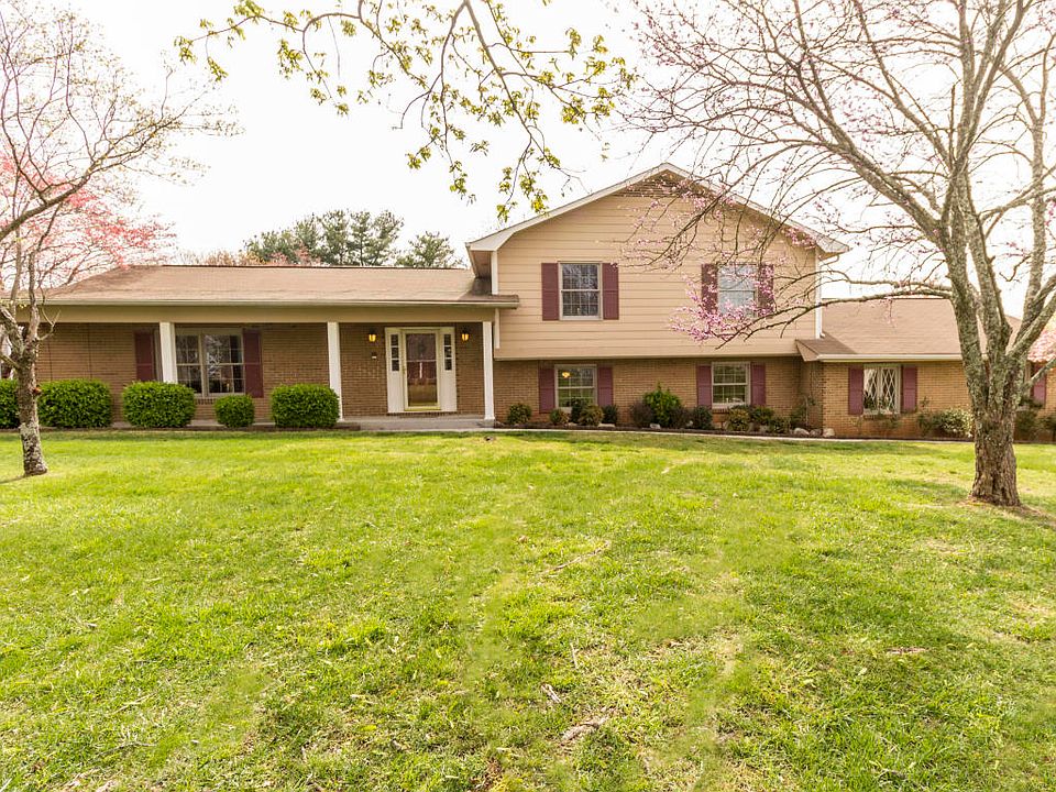 1st image of 10608 Farragut Hills Blvd