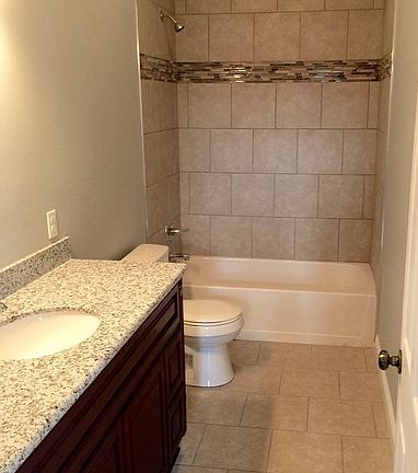 4th image of 3806 Clematis St