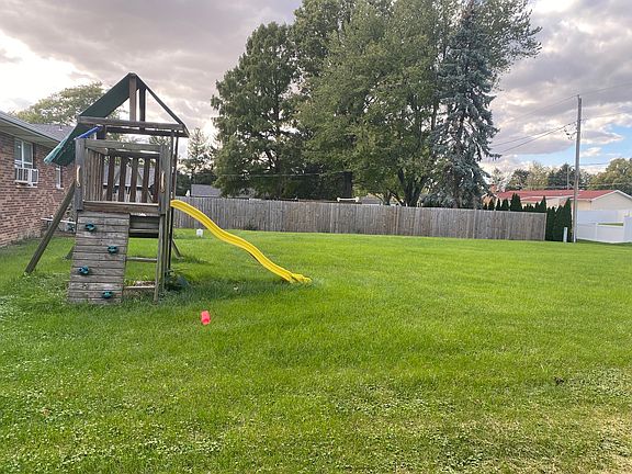 4th image of 1514 Highland Pl