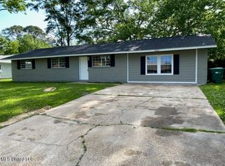 4919 Belfair Ct, Moss Point, MS 39563