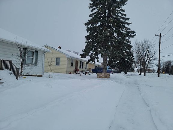 4th image of 821 17th St N