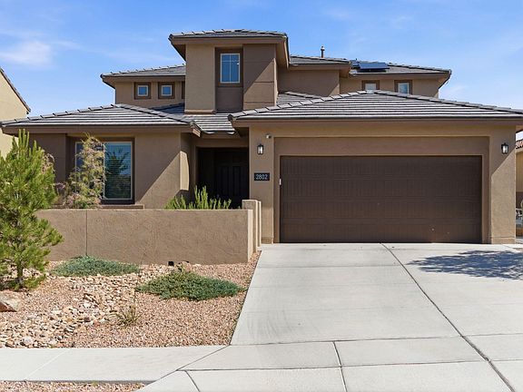 4th image of 2802 Kings Canyon Loop NE