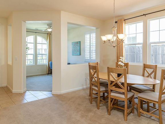 3rd image of 9854 Dirusso Cir
