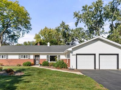 325 E Hawthorne Blvd, Wheaton, IL, 60187
