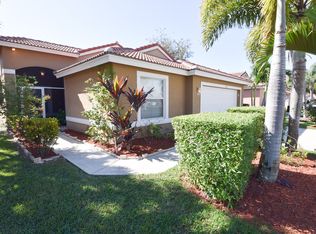 8185 Pelican Harbour Dr, Lake Worth, FL 33467