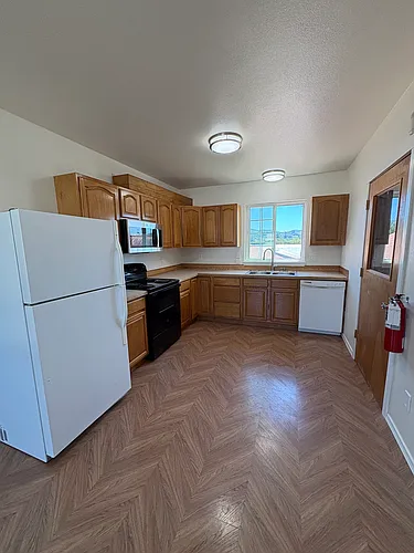 221 W Wynooche Ave #404 Photo 1