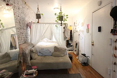 Rented by Bedford 6 Real Estate