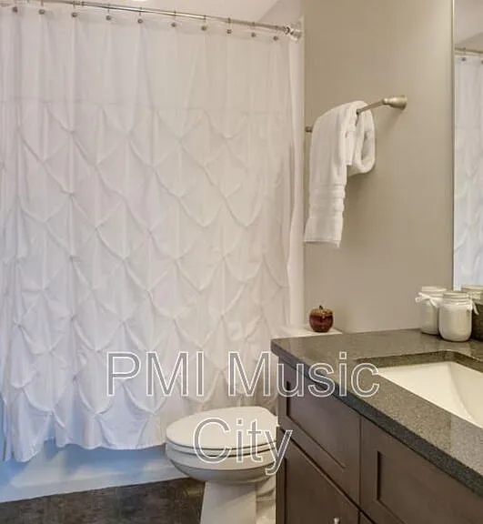 121 Porter Ter — Photo 12