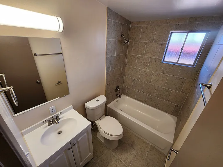 1401-1407 Aspen Dr — Photo 15